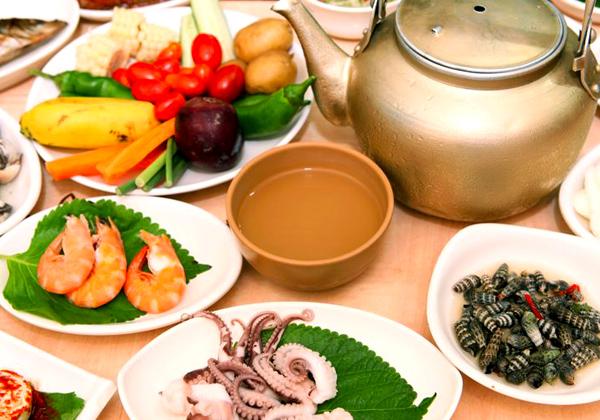 Á´½£¤Ë¤Ï¡¢¥Þ¥Ã¥³¥ê¤òÍê¤à¤È¤¿¤¯¤µ¤ó¤ÎÎ̤Τª¤Ä¤Þ¤ß¤ò½Ð¤¹ÆÈÆÃ¤Î¥·¥¹¥Æ¥à¤ÇÍ̾¤Ê¡Ö¥Þ¥Ã¥³¥êÁ·¡×¤¬¤¢¤ê¤Þ¤¹¡£¤ä¤«¤ó¤ËÆþ¤Ã¤ÆÄ󶡤µ¤ì¤ë¥æ¥Ë¡¼¥¯¤Ê¥Þ¥Ã¥³¥ê¤È¾Æ¤µû¤äÌîºÚ¡¢¤ªÆù¤ä¥Á¥Â¥ß¡¢¥¹¡¼¥×¤Ê¤É¿©¤Ù¤¤ì¤Ê¤¤¤Û¤É¤Î¿ô¡¹¤Î¡ÖÁ´½£¼°¤ª¤Ä¤Þ¤ß¡×¤¬¥»¥Ã¥È¤Ë¤Ê¤Ã¤Æ¤¤¤Þ¤¹¡£