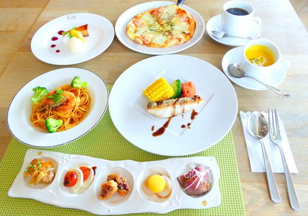 〜MENU〜 ・5種類の前菜プレート(白身魚のエスカベッシュ、カプレーゼ、蛸のフリット、帆立貝柱のカルパッチョ、牛肉のタタキ) ・シェフのおすすめスープ ・海老とイカのクリームパスタ ・白身魚のポワレ ・シェフのおすすめピッツァ(4分の1ピース) ・デザート ・珈琲 全7品(※料理イメージ)