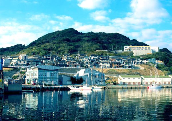 島散歩[約1.0km] 福岡市「玄界島」〜海と自然に恵まれた美しい島〜