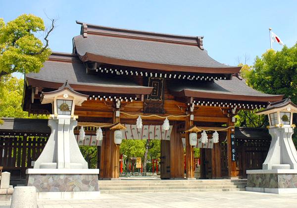 ҡΡͦλ̾㫤(ʤ󤳤)ɤΰΤȾұμҤȤƿƤޤƤޤ͸ˤΩ줿˸ǷפˤϵľϤλֻΤ餬ƤɤǤ